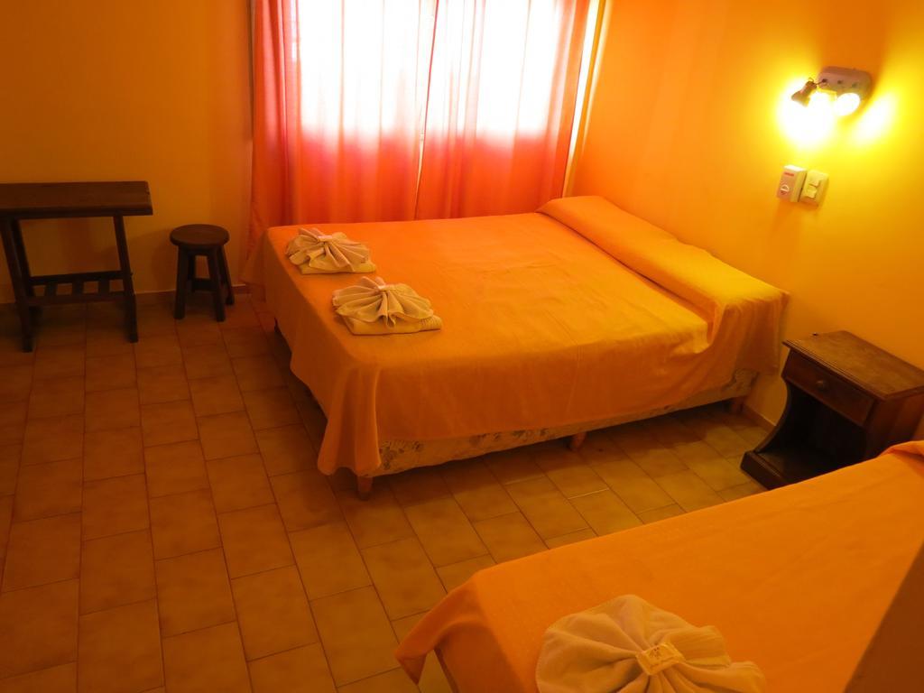 Hotel Arenales Villa Carlos Paz Quarto foto